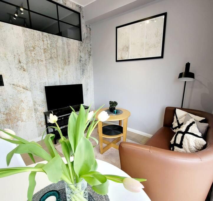 Apartment Z Tarasem, Klimatyzacja I Darmowym Parkingiem Przy Centrum